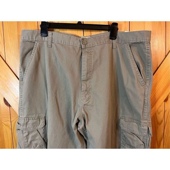 Wrangler Jeans Co Men's Cargo Pants Khaki 40x30 Flat Front Straight Leg (1766) - Picture 2 of 5